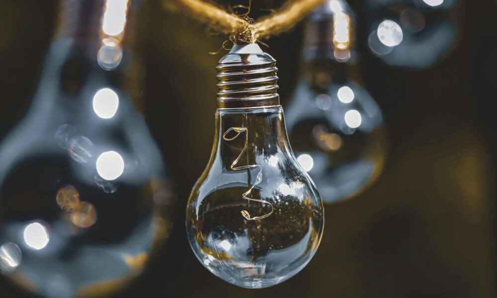 becuri led vs economice