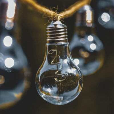 becuri led vs economice