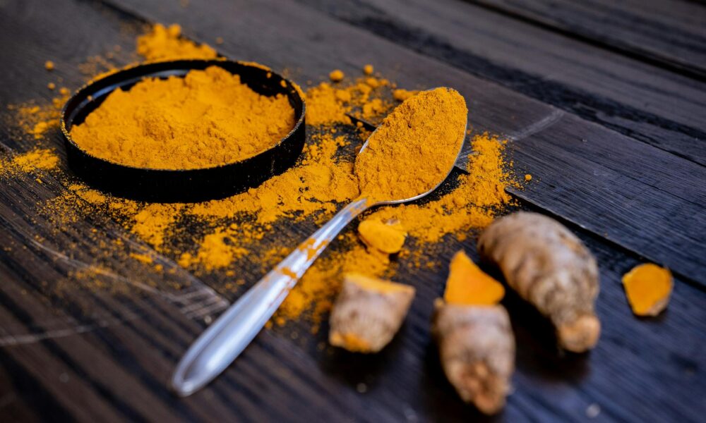 Beneficiile consumului de turmeric